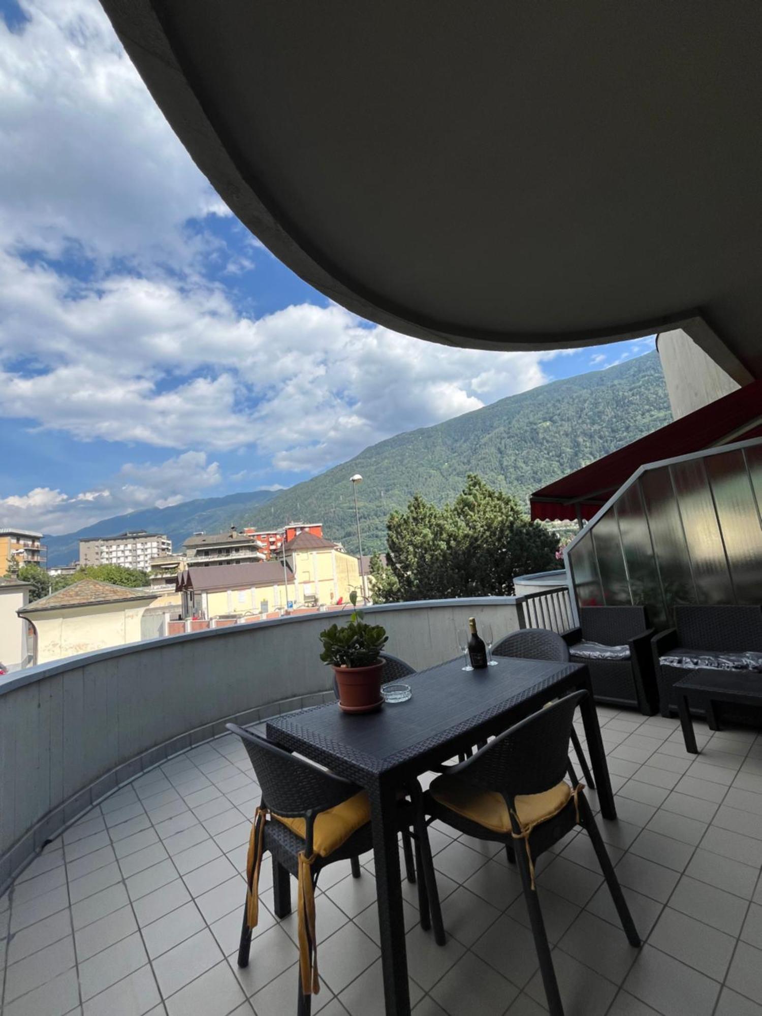 Casa Vacanze Lucia Tirano Kültér fotó